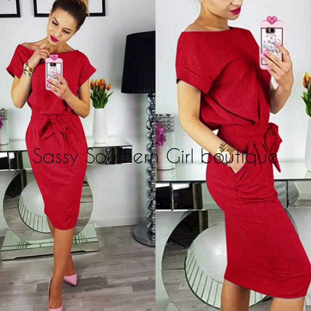 ⭐🆕Red tie waist dress